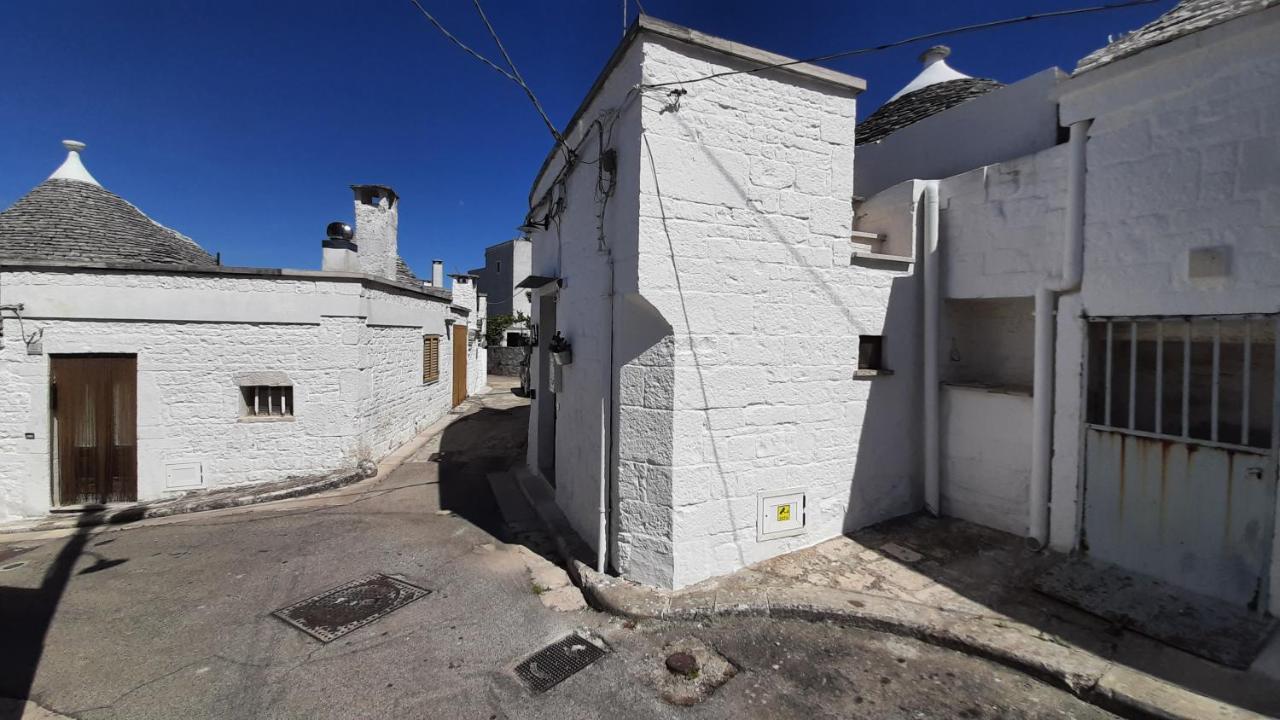 Capodigallo Holiday Trullo Monte Santo Alberobello Exterior photo